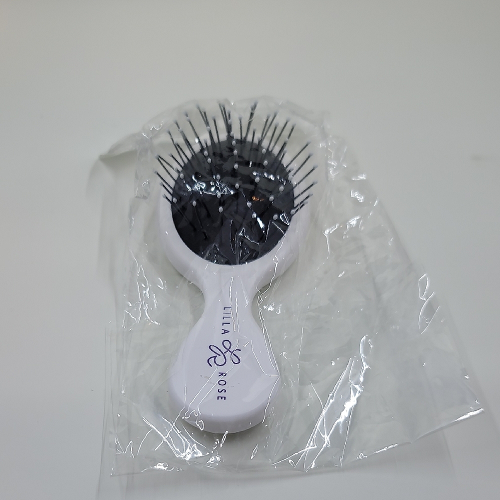 Lilla Rose Mini Hair brush